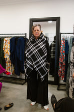 Load image into Gallery viewer, CAPE in Black & White Plaid