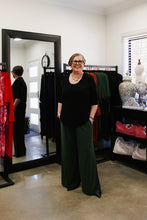 Load image into Gallery viewer, LUCIA Shaped Top in Black Allure