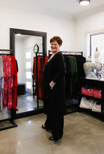 Load image into Gallery viewer, AMARIS Longline Jacket in Black Allure