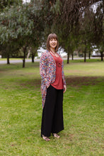 Load image into Gallery viewer, AMARIS Longline Jacket in Paisley Allure