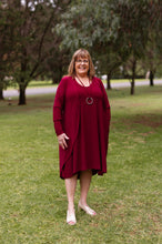 Load image into Gallery viewer, AMARIS Longline Jacket in Wine Allure