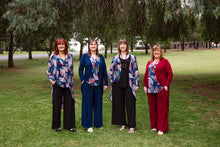 Load image into Gallery viewer, AMARIS Longline Jacket in Wild Leaves