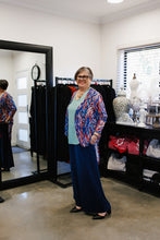 Load image into Gallery viewer, AMARIS Longline Jacket in River Reeds Allure
