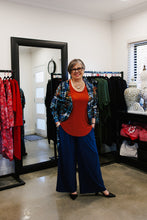 Load image into Gallery viewer, LUCIA Shaped Top in Rust Allure
