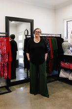 Load image into Gallery viewer, LUCIA Shaped Top in Black Allure
