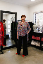 Load image into Gallery viewer, AQUILA Wide Leg Pant in Black Allure
