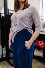 Load image into Gallery viewer, LUCIA Shaped Top in Pearl Allure
