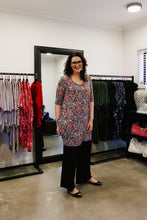Load image into Gallery viewer, AQUILA Wide Leg Pant in Black Allure
