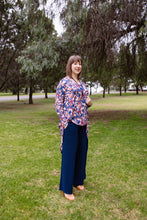 Load image into Gallery viewer, AMARIS Longline Jacket in Navy Autumn Leaves
