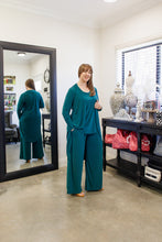 Load image into Gallery viewer, AMARIS Longline Jacket in Deep Jade Allure
