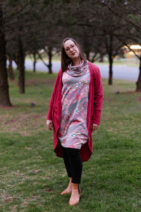 JANESSA Reversible Scarf in Cheerful Print with Deep Blush